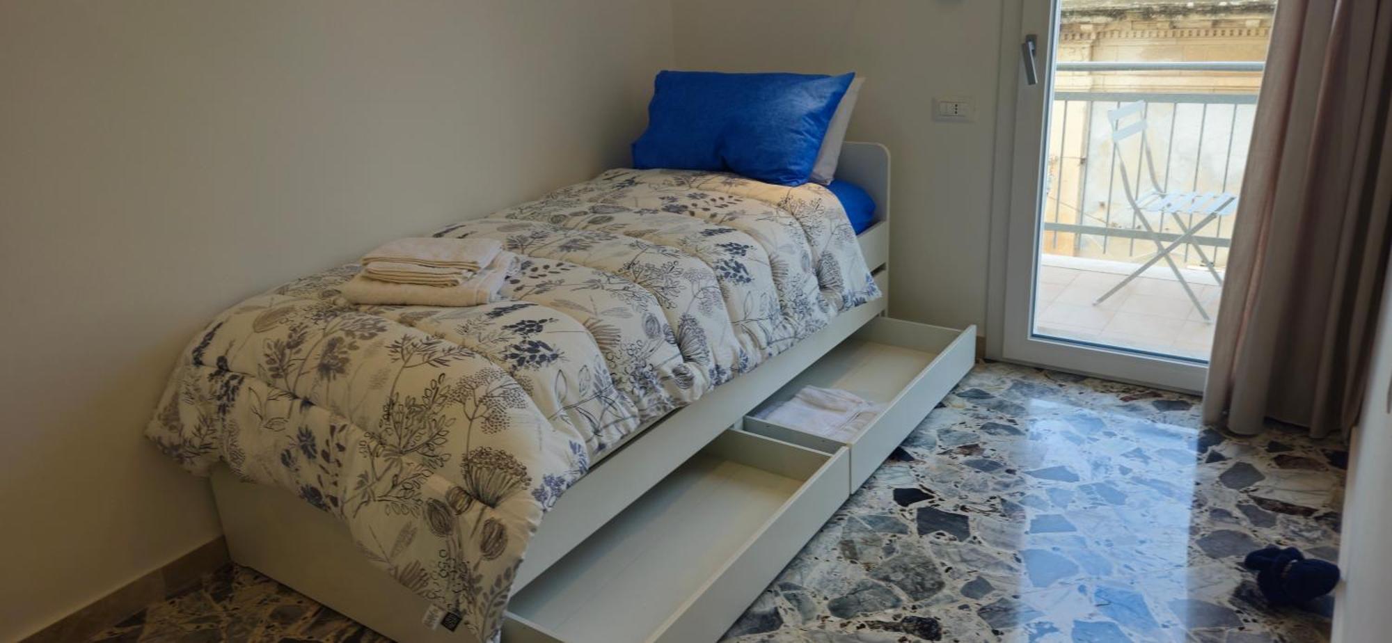 Eos Serenity Suites Syracuse Bagian luar foto